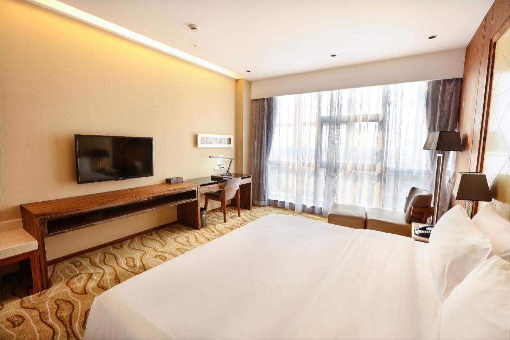 Ramada Plaza Huizhou East Hotel Extérieur photo