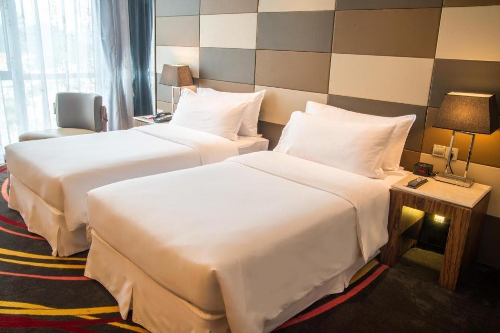 Ramada Plaza Huizhou East Hotel Extérieur photo