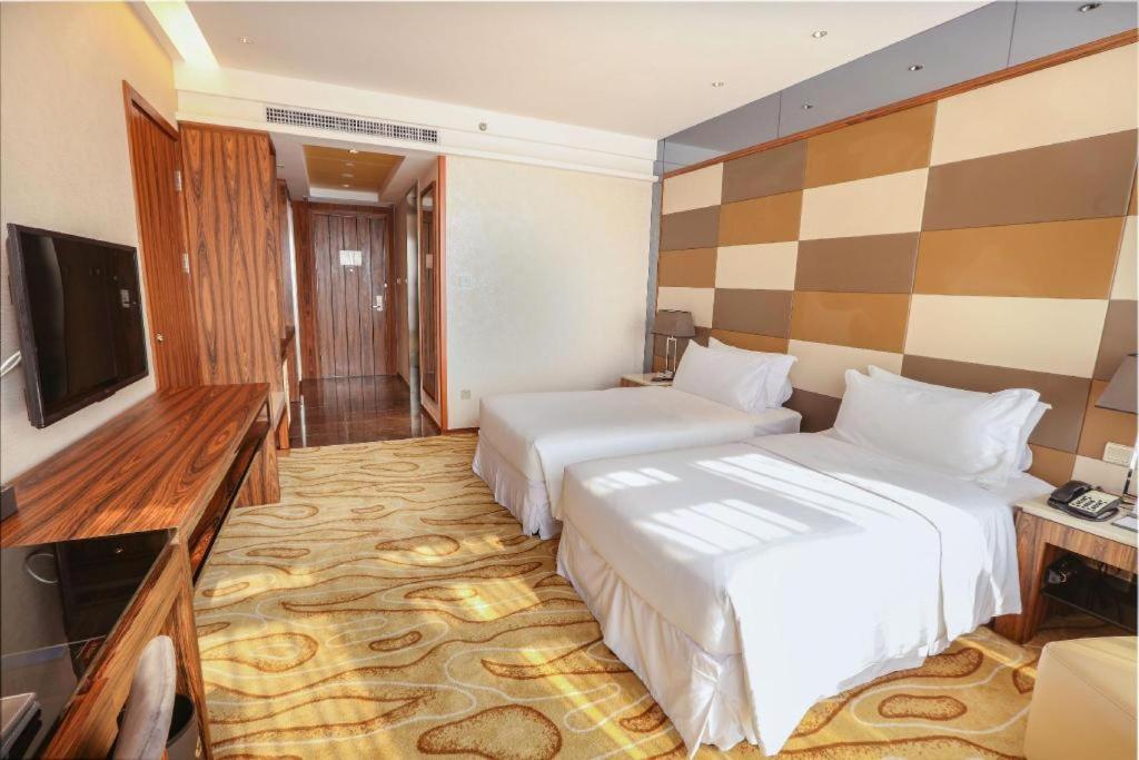 Ramada Plaza Huizhou East Hotel Extérieur photo